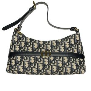 Christian Dior
Diorissimo Montaigne Cigale 30